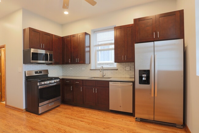 Foto del edificio - 1506 W Erie St