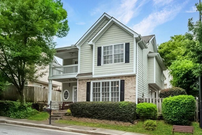Foto del edificio - 2210 Parkview Ln NW