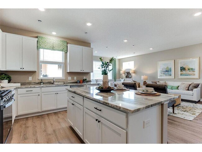 Foto del edificio - 3 br, 3 bath House - 16362 Jaffna Pl