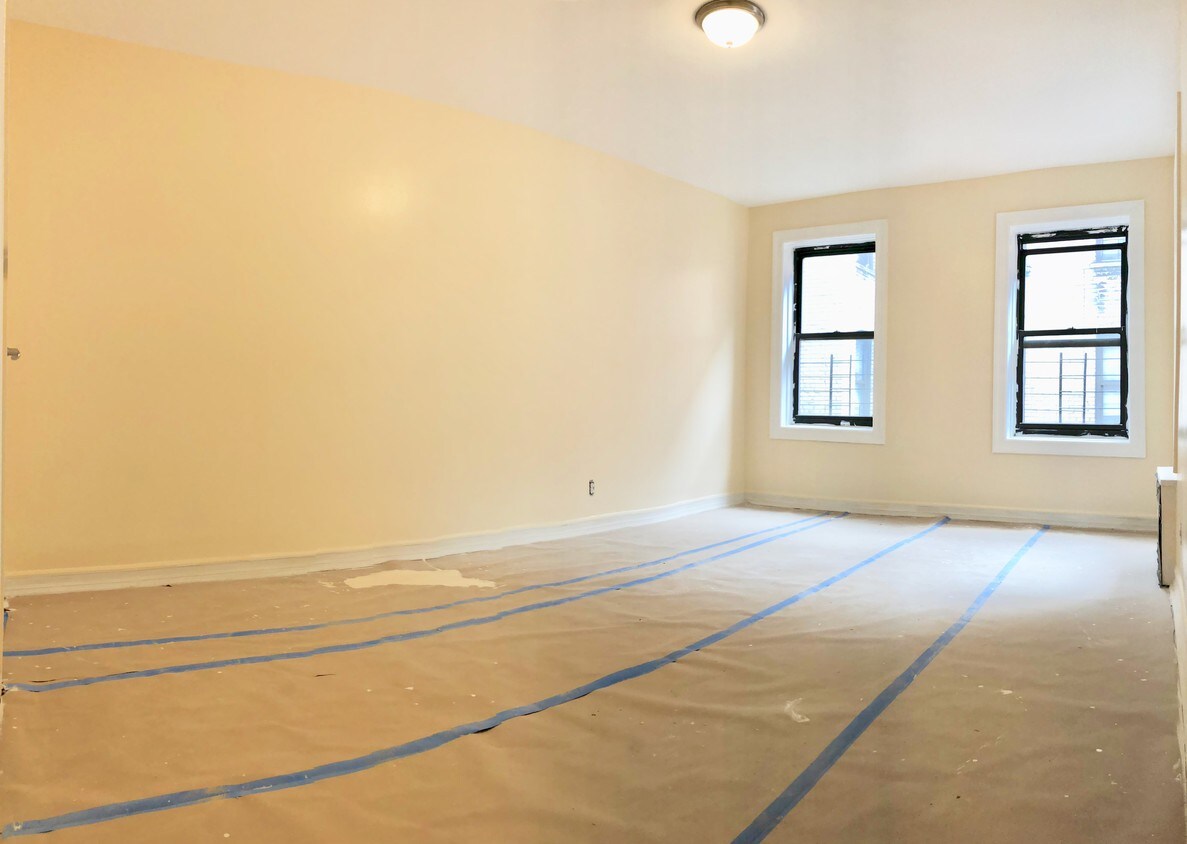Foto principal - 1740 Carroll St