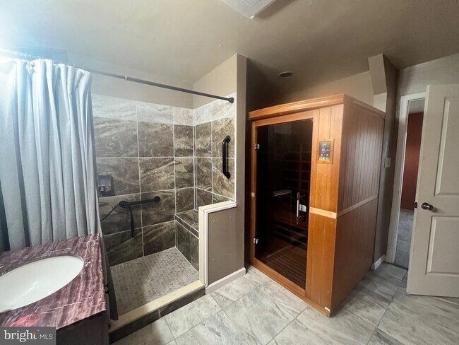 Foto del edificio - 502 3rd Ave SW