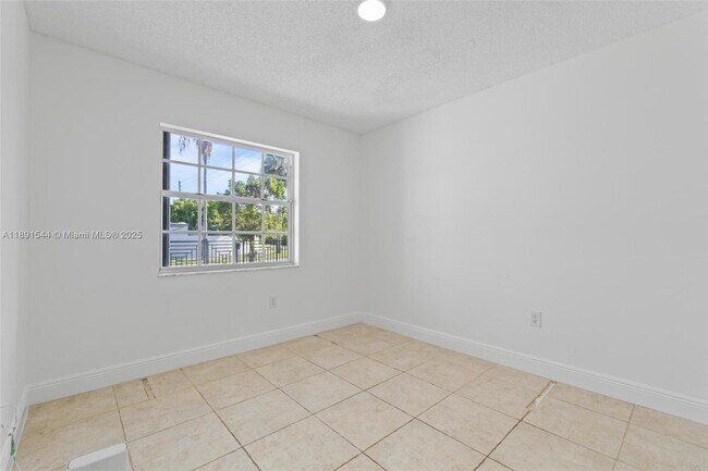 Foto del edificio - 13400 SW 182nd St