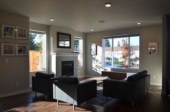 Building Photo - 4054 SE Holgate Blvd