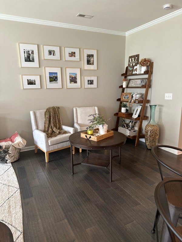 Building Photo - 6834 Colonial Garden Dr
