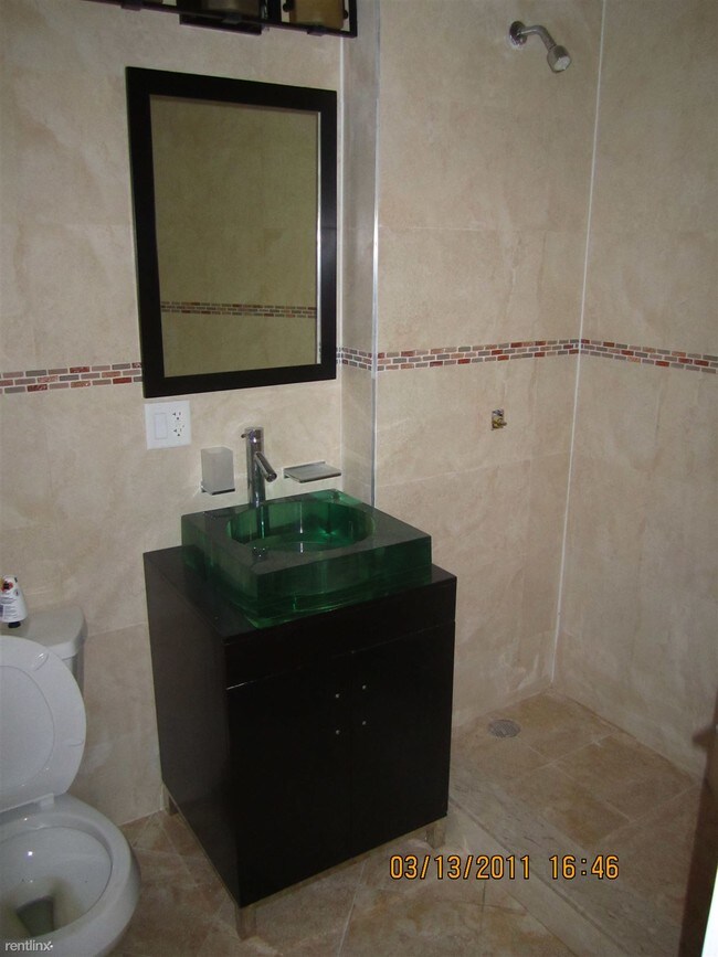 Foto del edificio - 8440 Lefferts Blvd