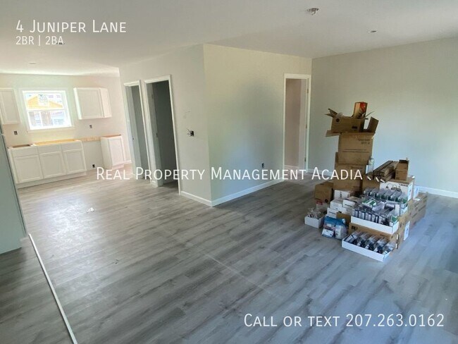 Building Photo - Brand New Town Houses, Levant Village