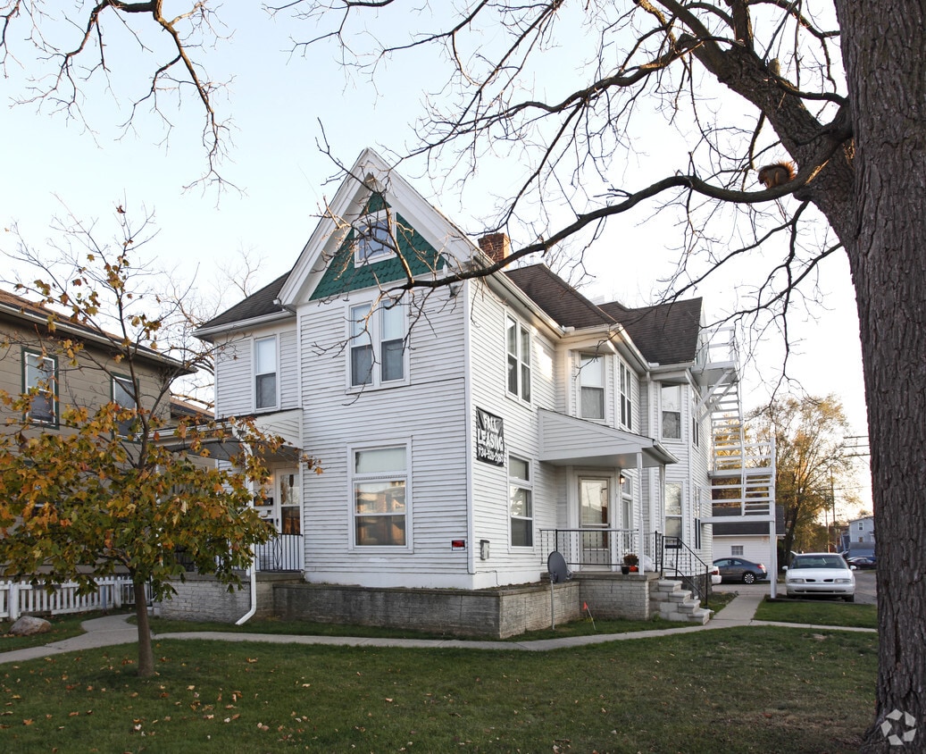 413 W Forest Ave, Ypsilanti, MI 48197 Apartments in Ypsilanti, MI