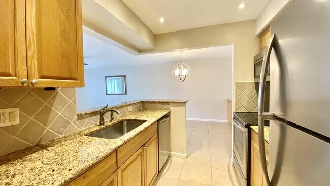 Foto del edificio - 125 Shore Ct
