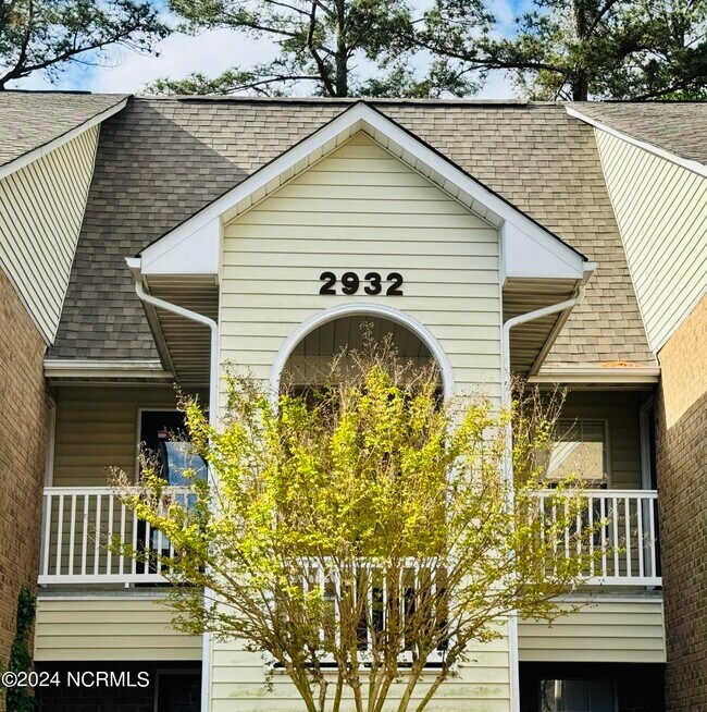 2932 Mulberry Ln Unit D, Greenville, NC 27858 Condo for Rent in