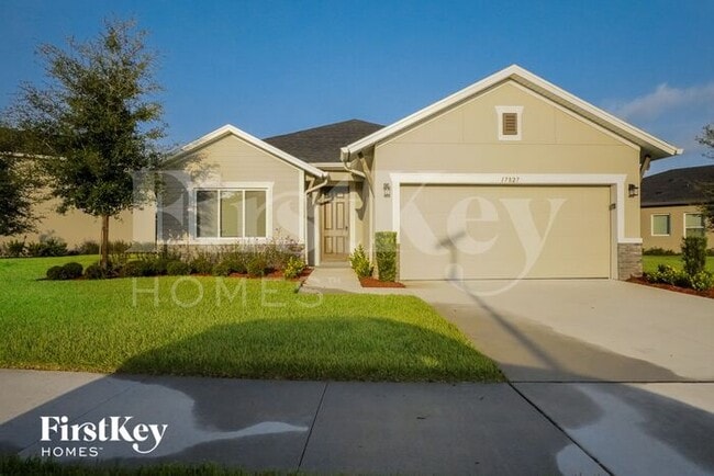 Building Photo - 17827 Passionflower Cir