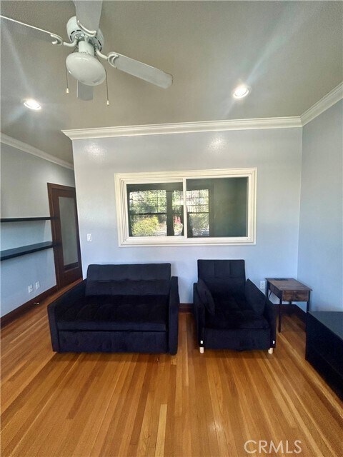 Foto del edificio - 2121 James M Wood Blvd