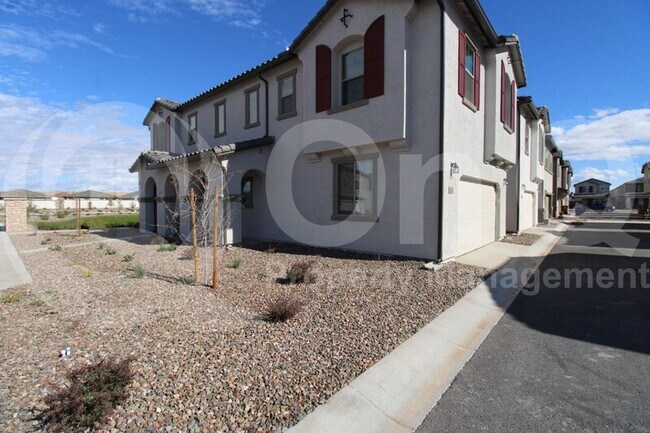 Foto del edificio - 43265 North Plum Street