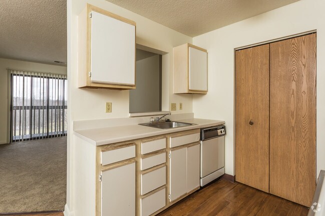 3HAB, 1BA - The Camden 1,001 ft² - Cedar Wood Apartments