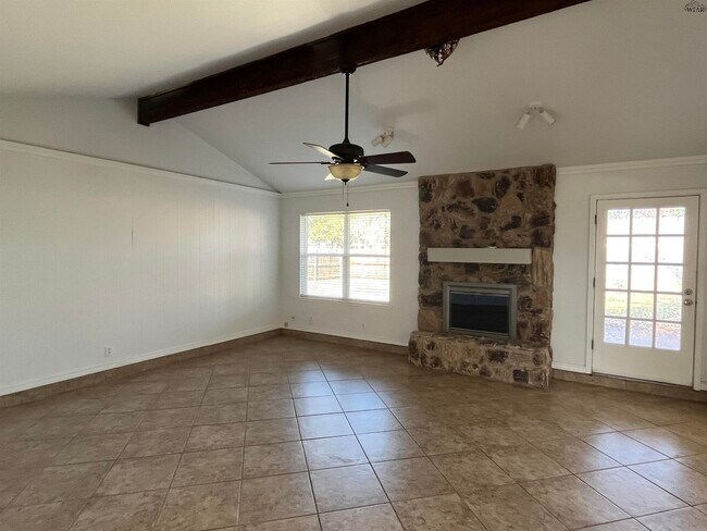 Foto del edificio - 4529 Gardiner Rd