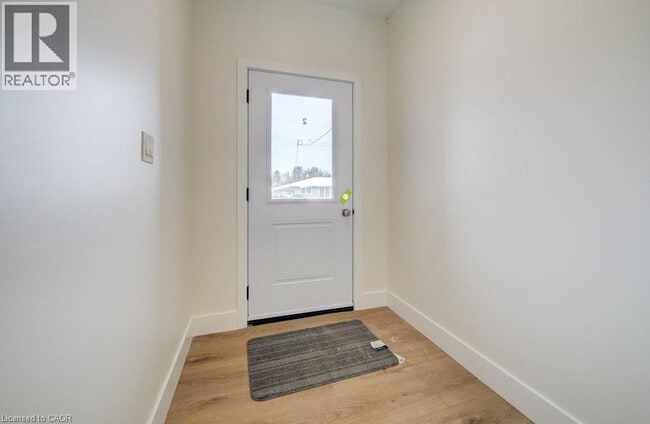 Building Photo - 19 Downey St