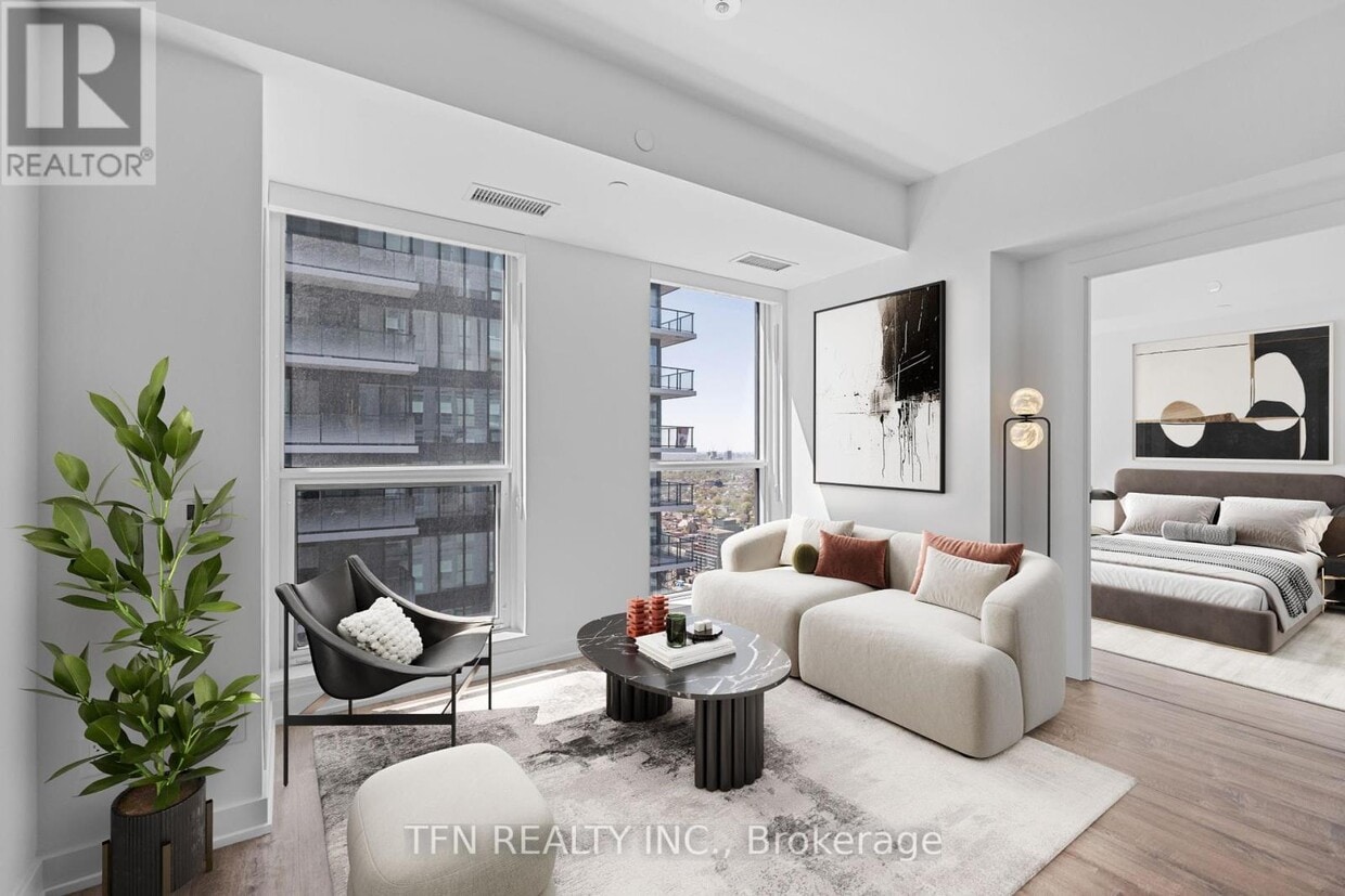 Primary Photo - 327-4327 King St W