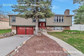 Building Photo - 3462 Greenhills Dr