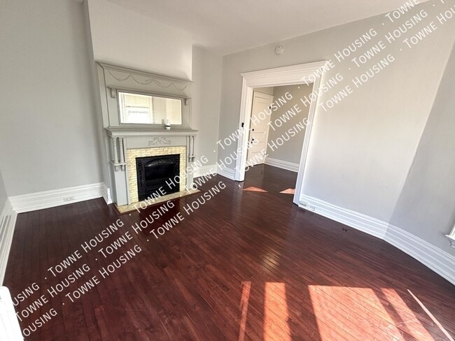 Building Photo - 215 Allen St