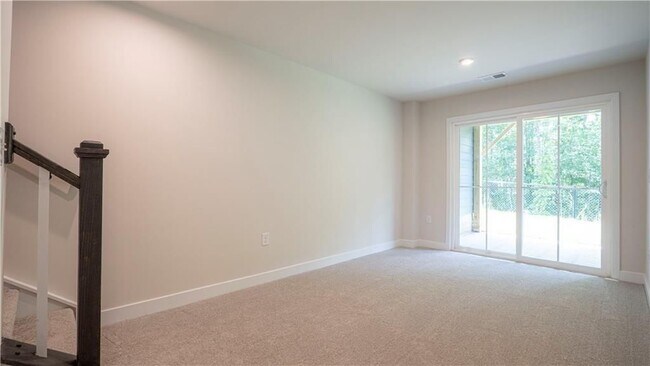 Foto del edificio - 961 Woods Chapel Rd