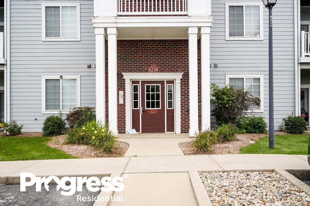 6239 Amber Creek Ln, Indianapolis, IN 46237 House Rental in