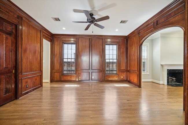 Building Photo - 6433 Sewanee Ave