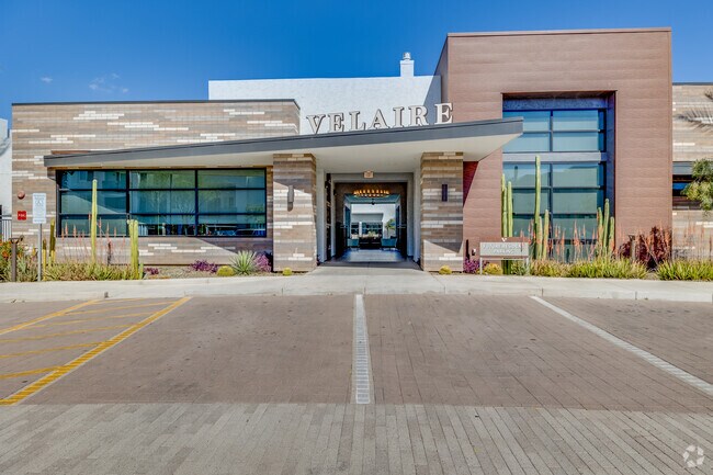 Entrada - Velaire at Aspera