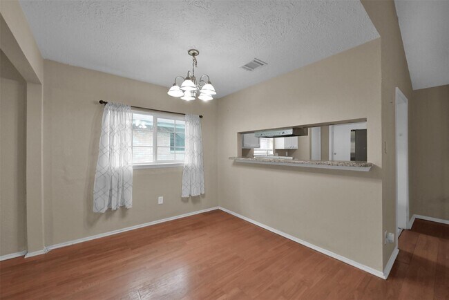 Foto del edificio - 16858 Gleneagle Dr N