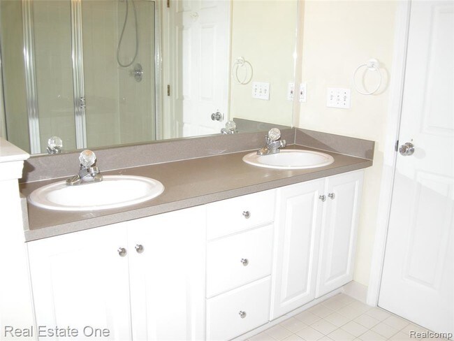 Foto del edificio - 41555 Glade Rd