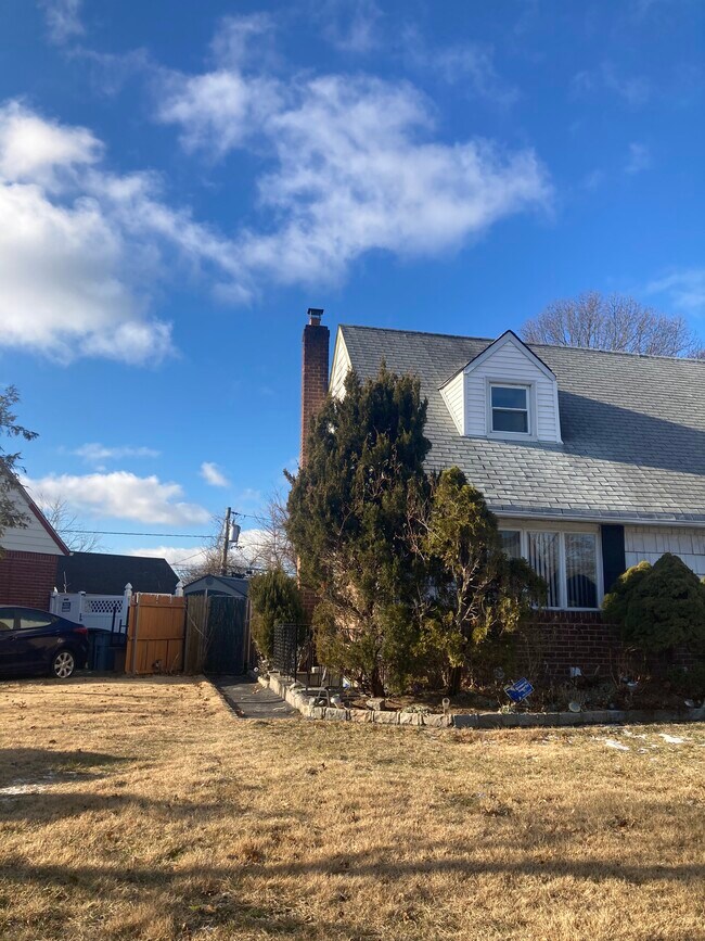 Foto del edificio - 764 Lenore Ln