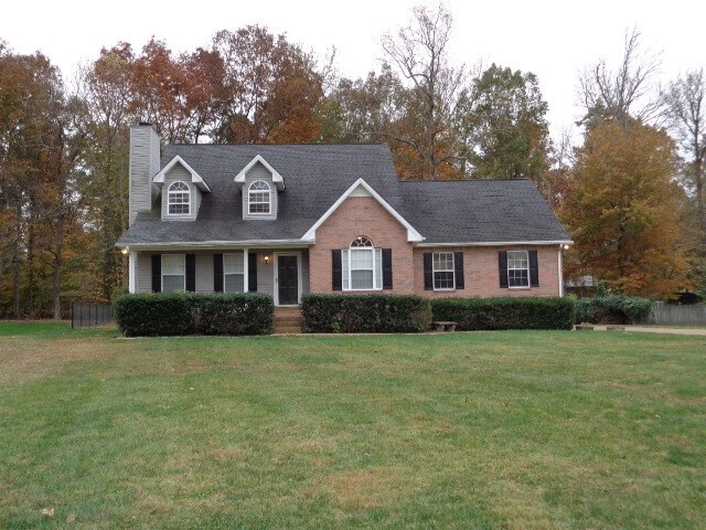 Primary Photo - 114 Louise Drive