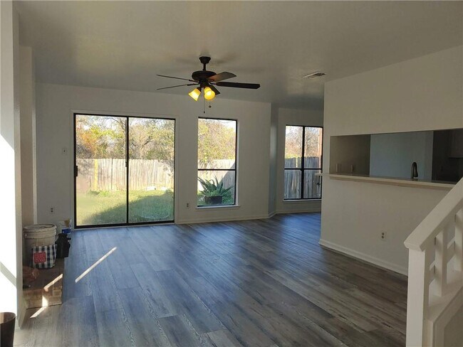 Building Photo - 13353 Water Oak Ln