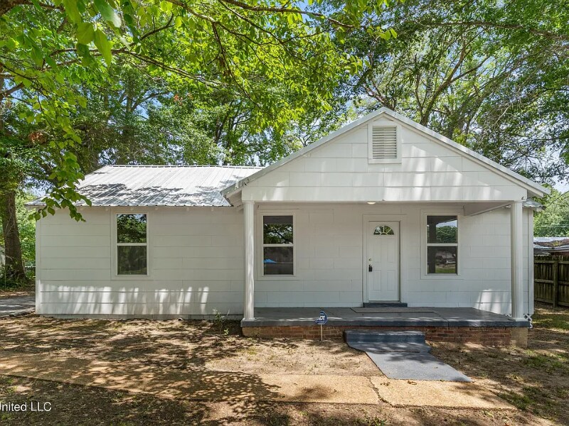 Foto principal - 777 W Main St