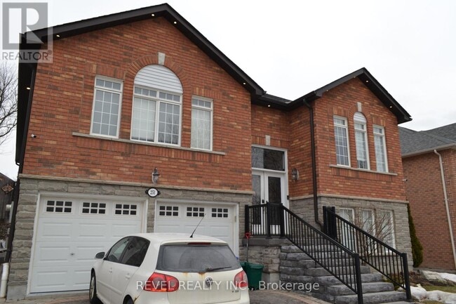 Building Photo - 251 Deerglen Terrace