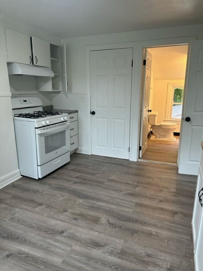 Foto del edificio - 255 Blakeslee St