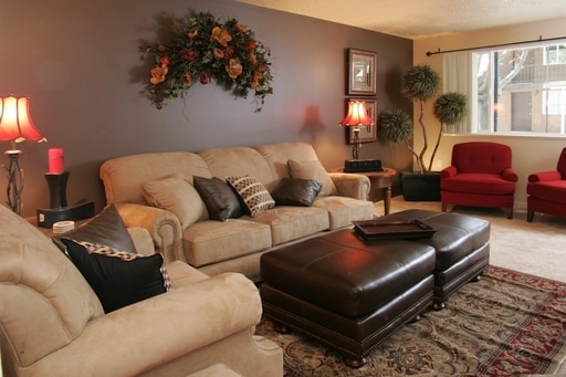 Building Photo - 1736 E Woodside Dr