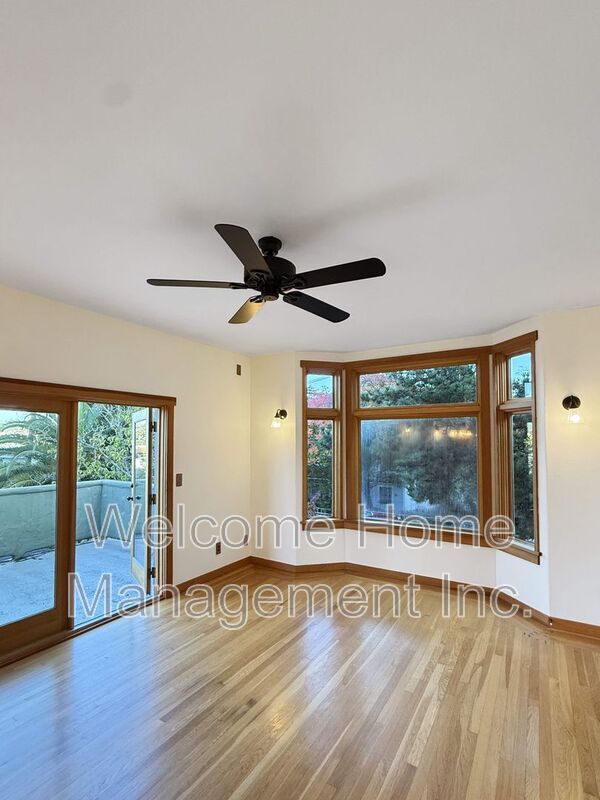 Foto del edificio - 127 Escobar St