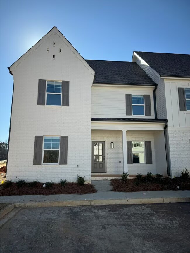 Building Photo - 346 Windsor Dr N