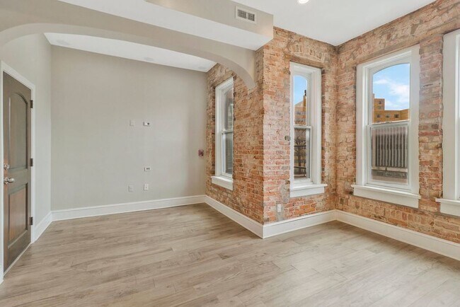 Building Photo - 1227 15th St NW