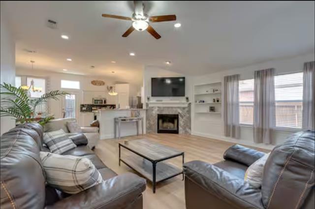 Foto del edificio - 4908 Rustic Ridge Dr