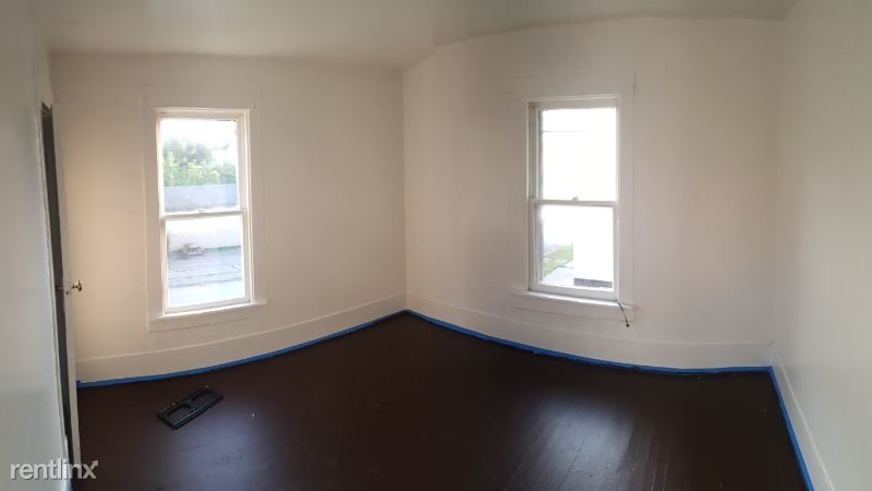 Foto principal - 3 br, 1.5 bath House - 355 James st.