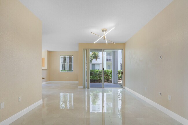 Foto del edificio - 11033 Legacy Blvd