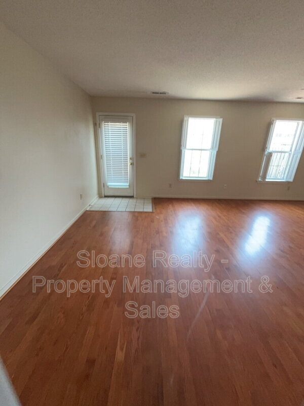 Foto del edificio - 2915 Cathedral Ln