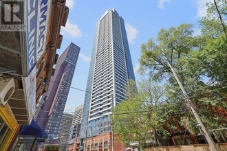 Building Photo - 609 Sherbourne St