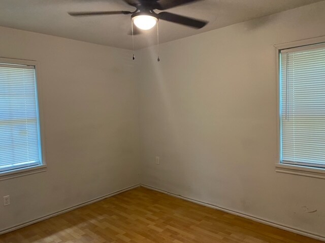 Foto del edificio - 317 Byrne St