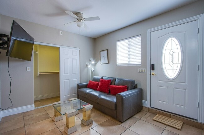 Building Photo - 1012 Eugene Cernan St