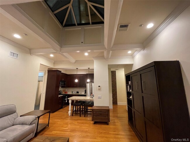 Building Photo - 377 New York Ave