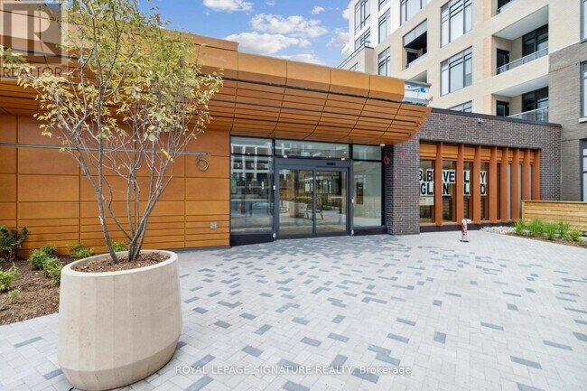 Building Photo - 8-518 Beverley Glen Blvd
