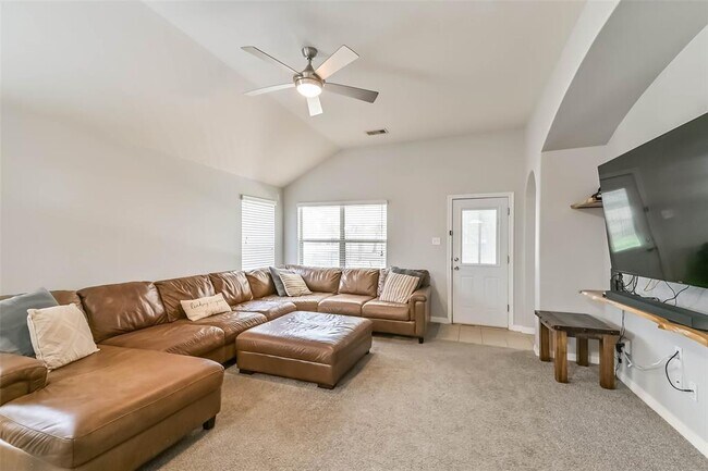 Building Photo - 18606 Walden Glen Cir