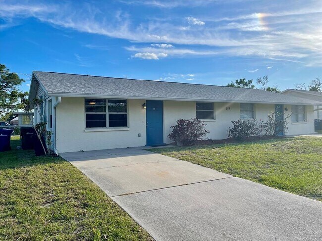 Foto del edificio - 619 Shore Rd