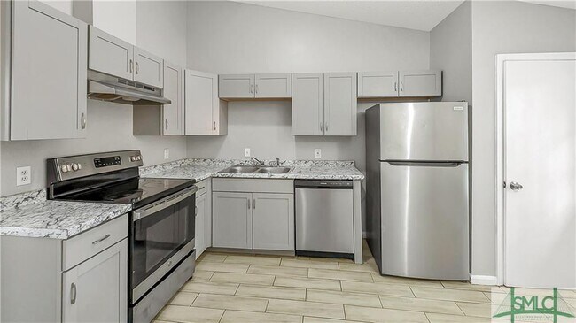 Foto del edificio - 436 Edgewater Rd